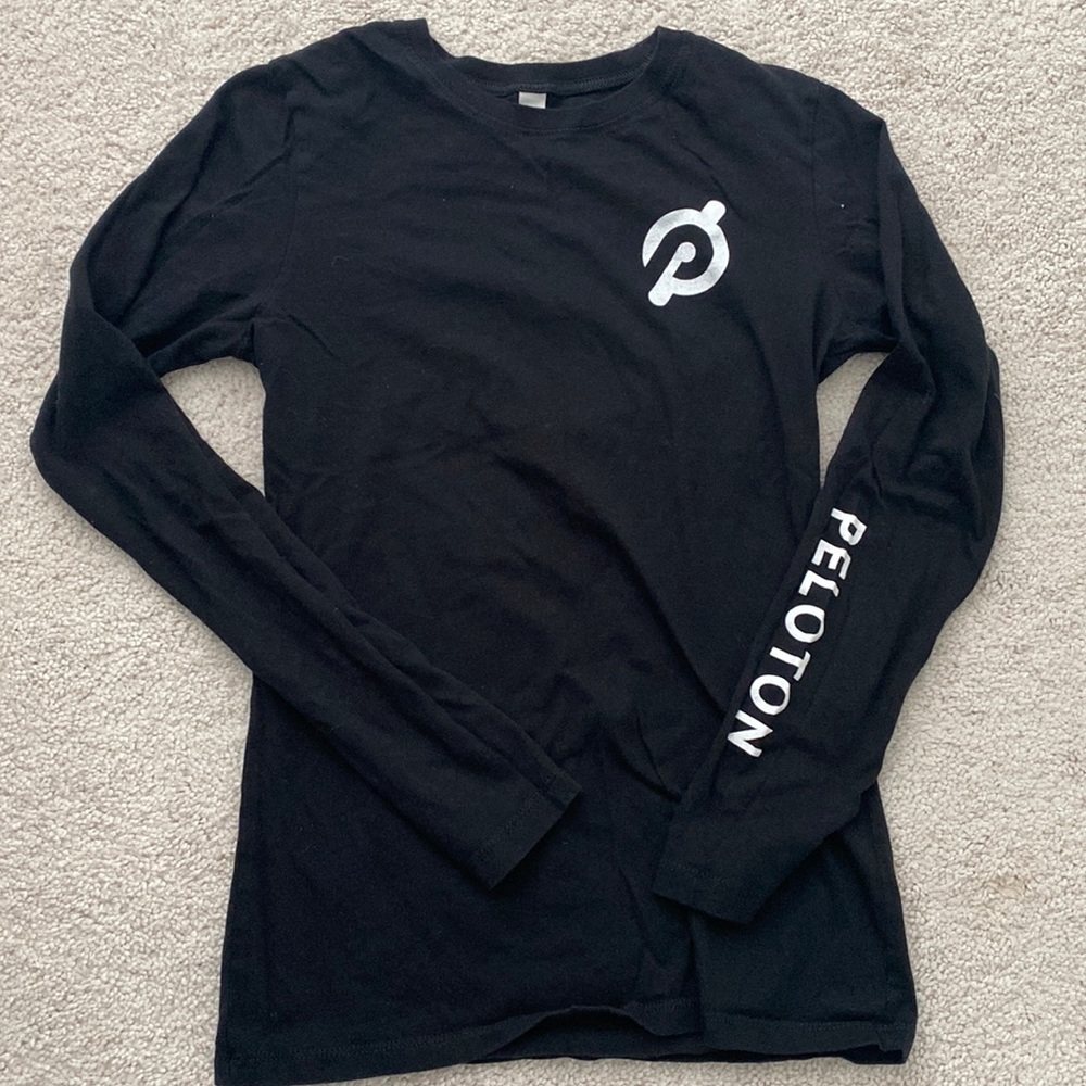 Womens black peloton shirt long sleeve small